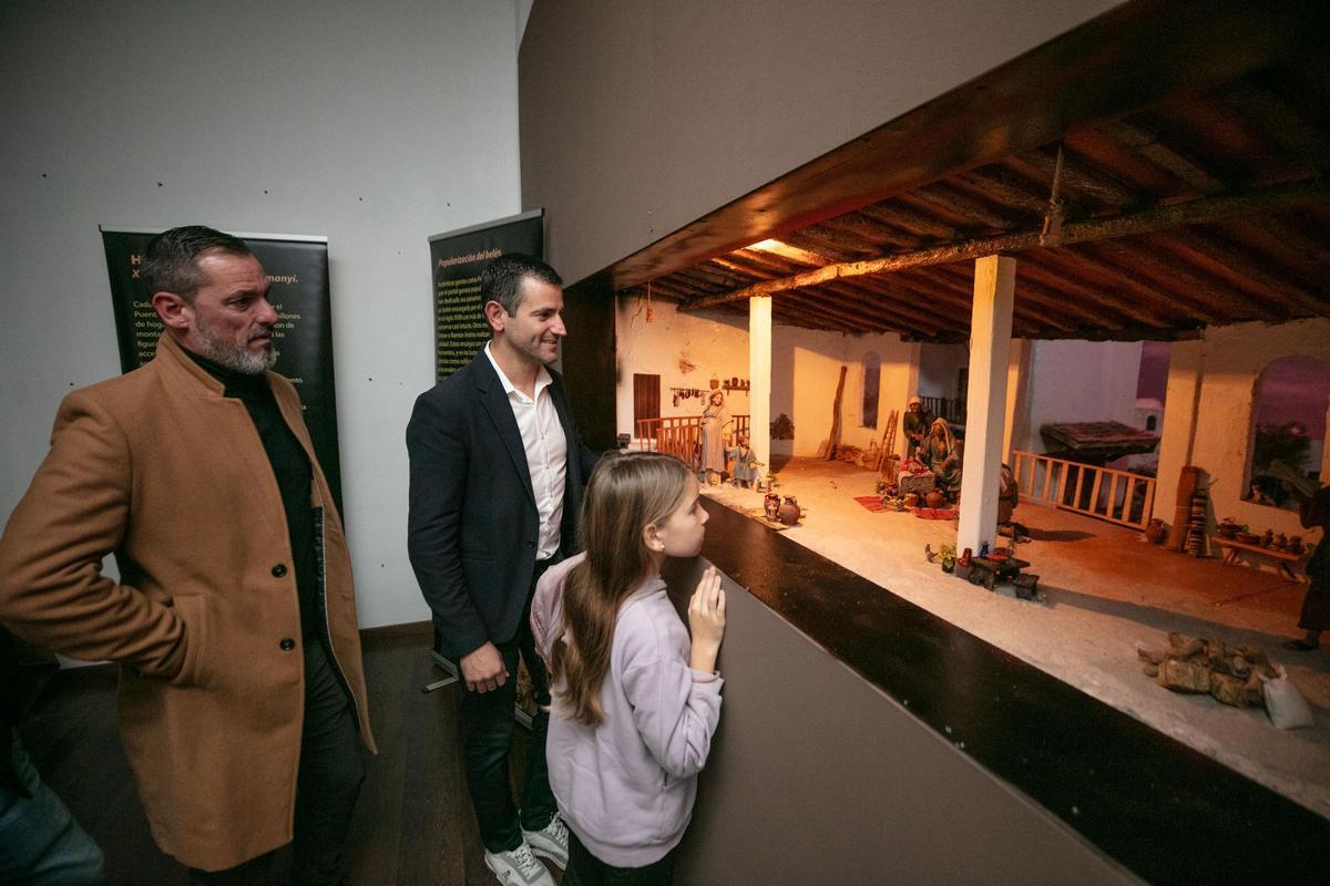 La inauguración del belén de Sant Antoni, en imágenes