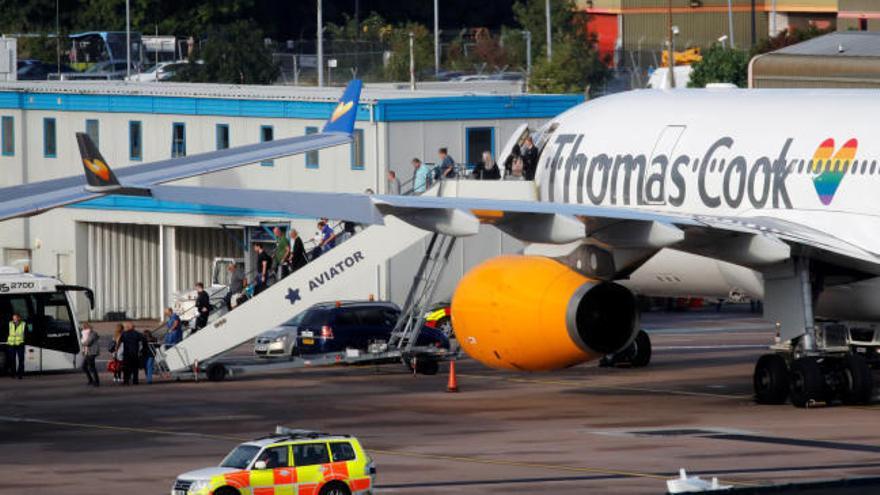 Thomas Cook quiebra y deja tirados a 600.000 turistas