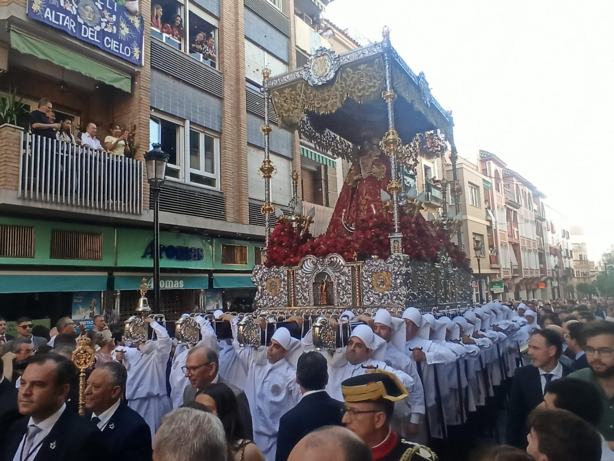 La Virgen de Araceli reina en el 75 aniversario de su coronación