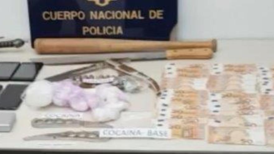 Veinte detenidos por tres puntos de venta de droga al menudeo en Alicante