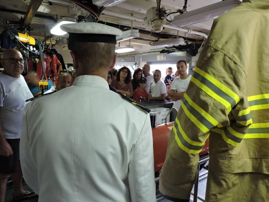 Jornada de puertas abiertas en Águilas con la Armada