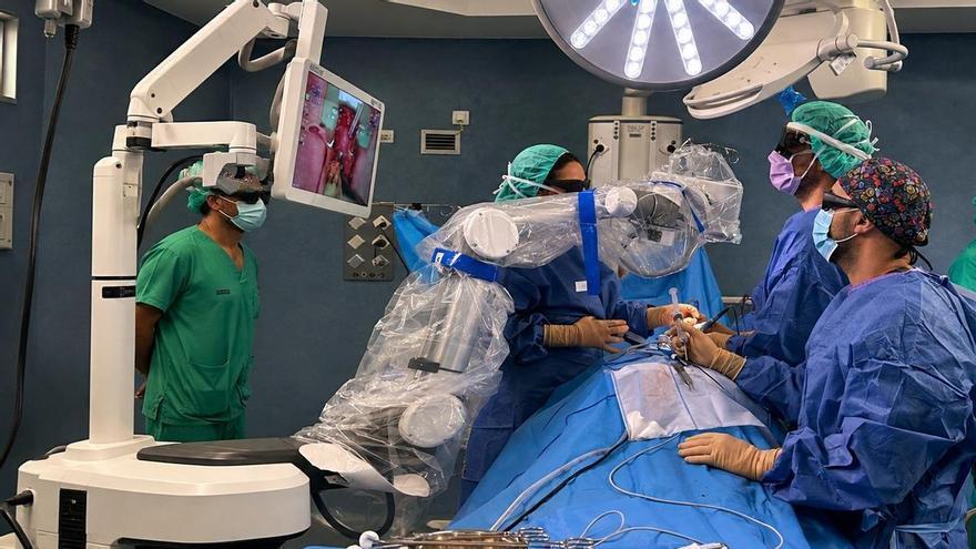 Sanidad asegura que ha reducido en un 92% la demora en cirugías urgentes en el departamento de Torrevieja