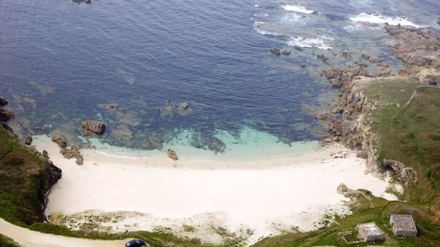 Hallan en una playa de Laxe el cadáver de un vecino de Carballo que estaba desaparecido desde el miércoles