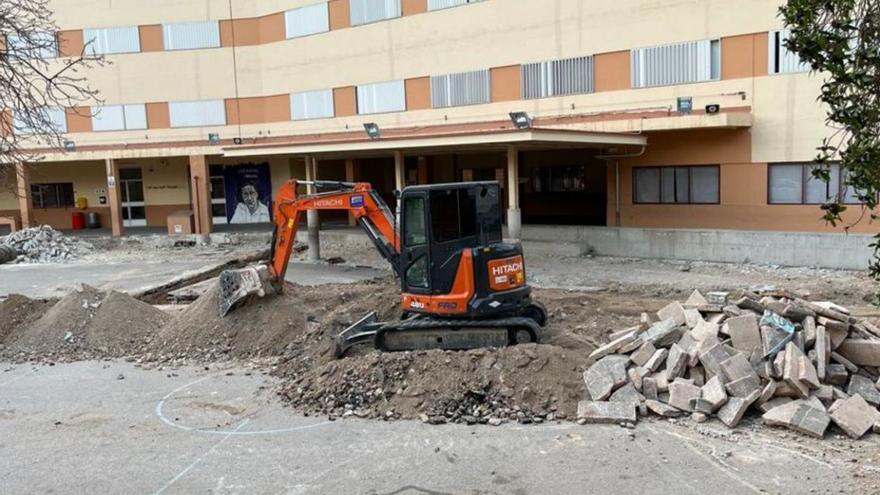 Las obras en tres colegios  de Palma obligan a trasladar las urnas a nuevos centros
