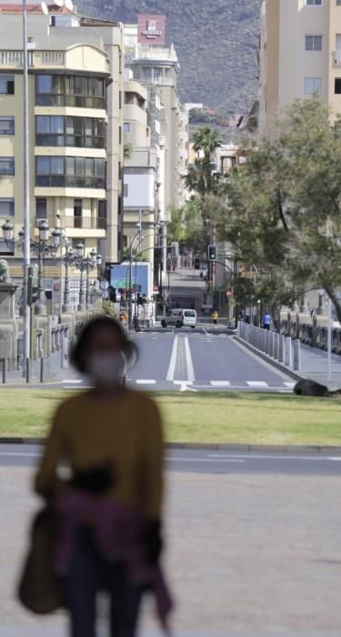 Paseo por Santa Cruz / Reportaje de dulcerías