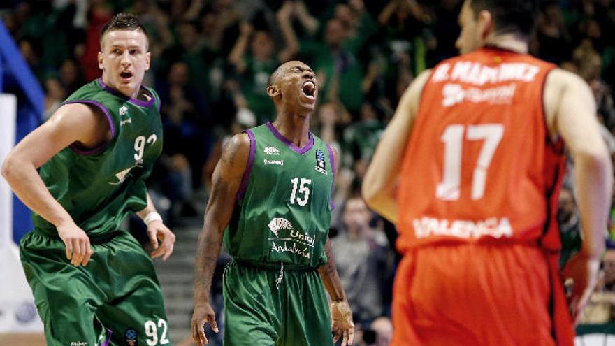 Unicaja fuerza el tercer partido.