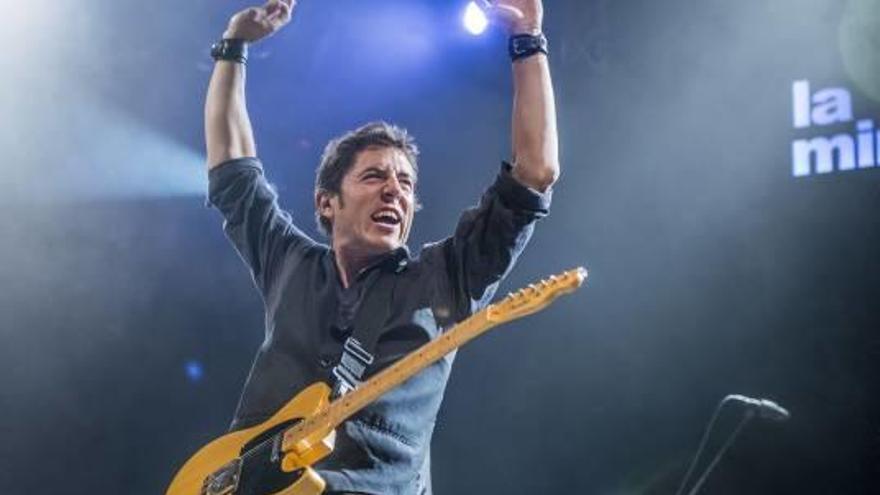 Nits al Castell cierra  con Manel Fuentes y  el tributo a Springsteen