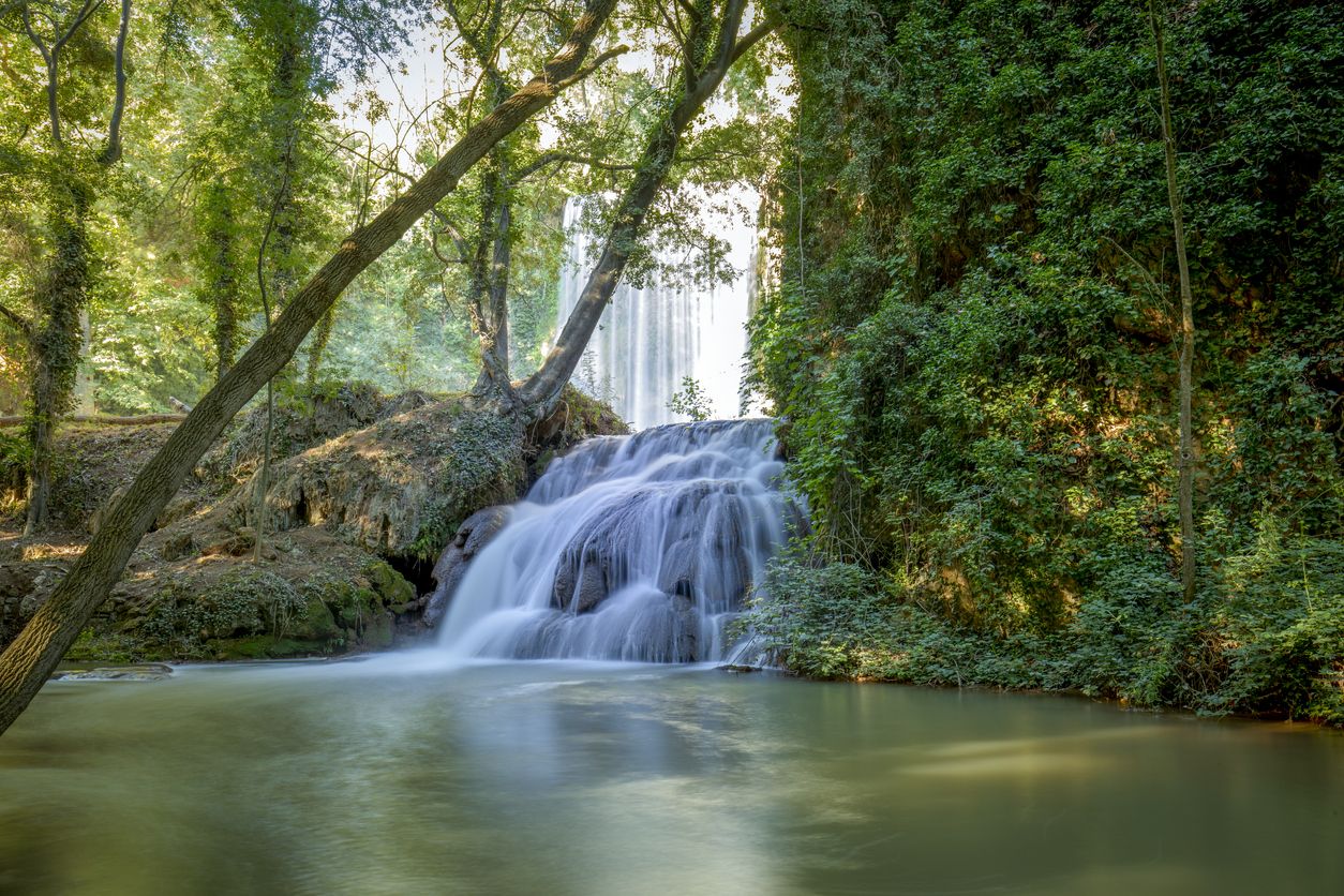 Cascada de Diana en el parque natural del Monasterio de Piedra en Zaragoza.