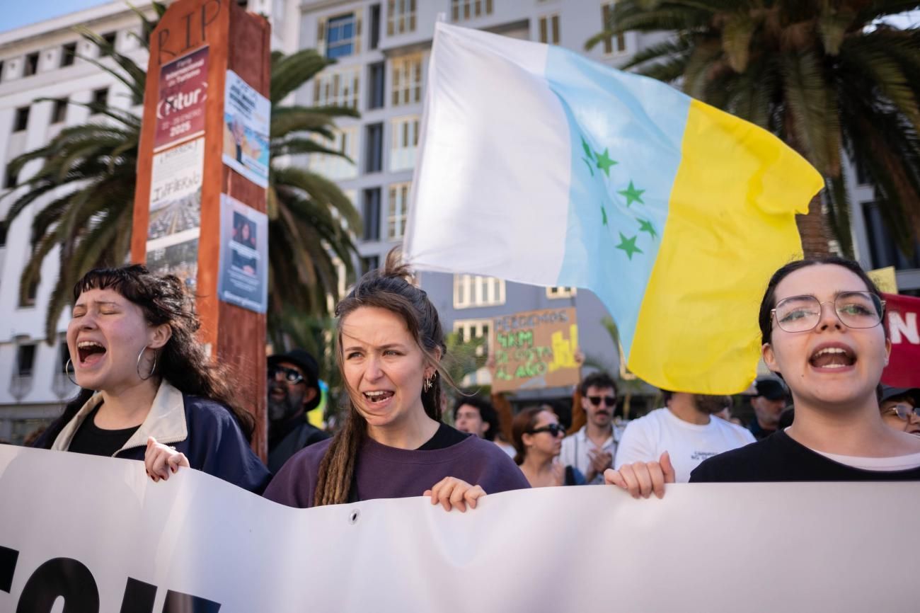 Manifestación contra el modelo turístico en Tenerife