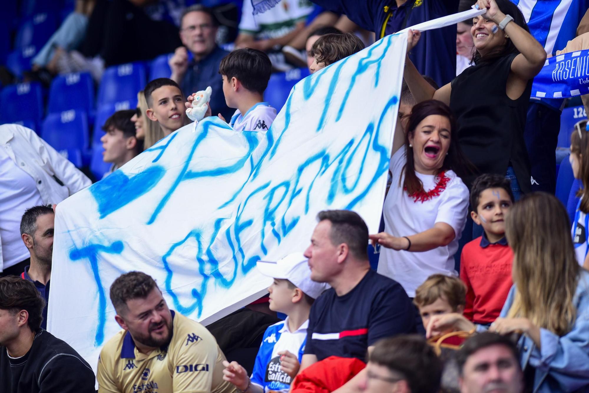 El Dépor cae goleado (0-4) por el Elche para cerrar la temporada 2025-25 en Riazor