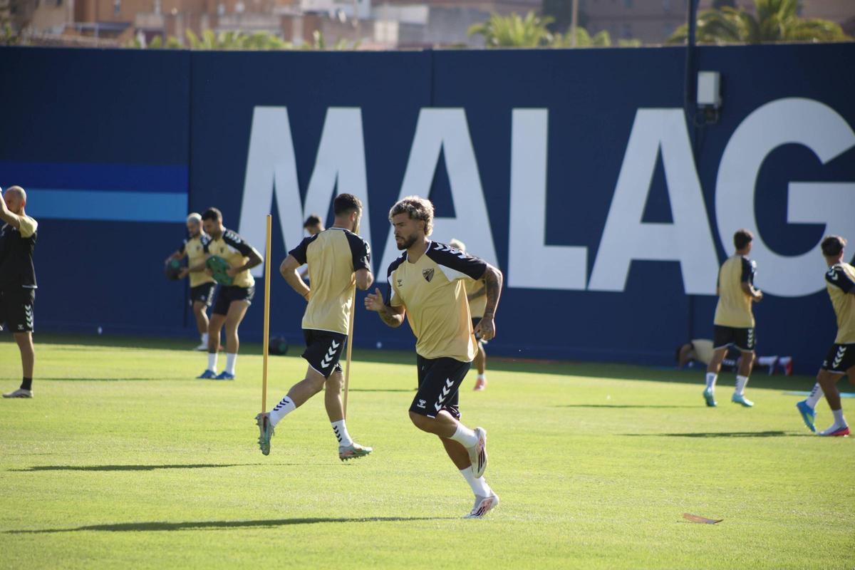 Dani Sánchez fue uno de los jugadores del Málaga CF presente sobre el césped.