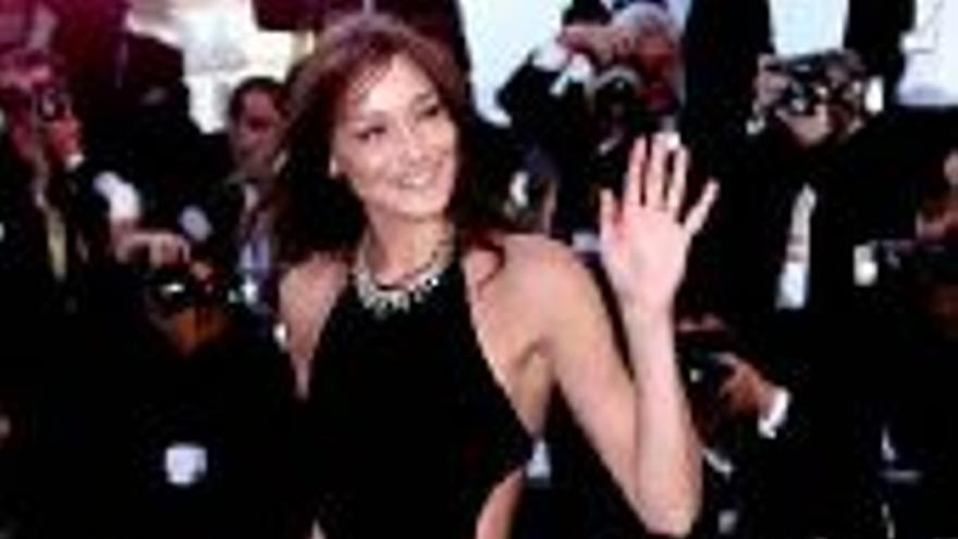 La ´top´ Carla Bruni se lanza como cantante