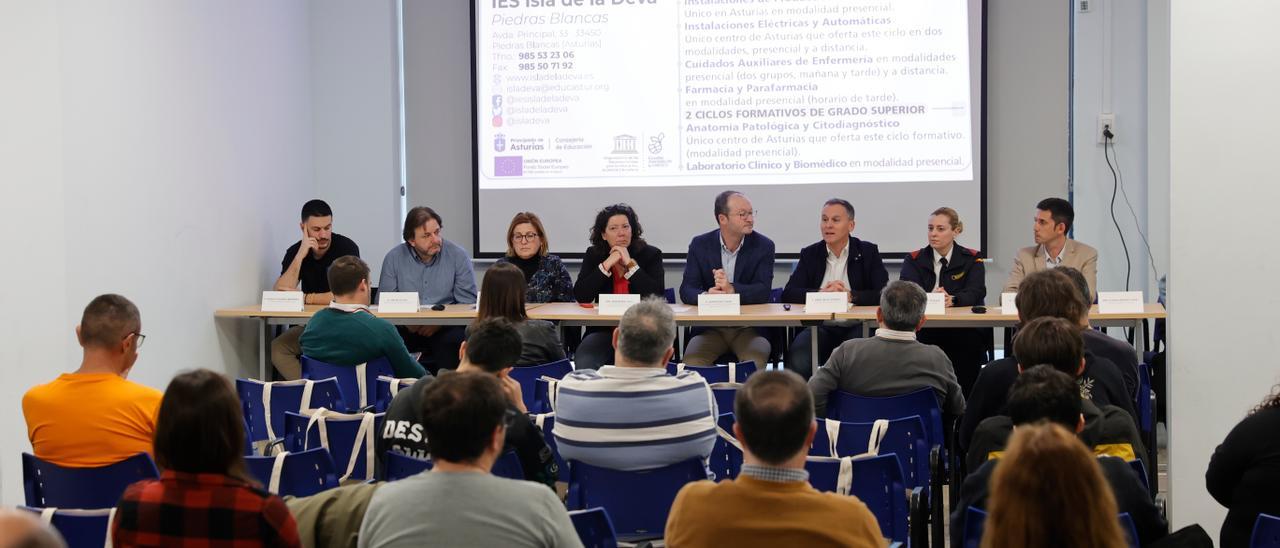 Un momento de la jornada sobre FP, ayer, en Piedras Blancas.