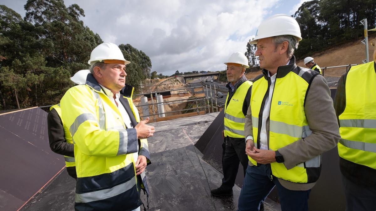 Rueda, ayer, durante su visita a las obras.