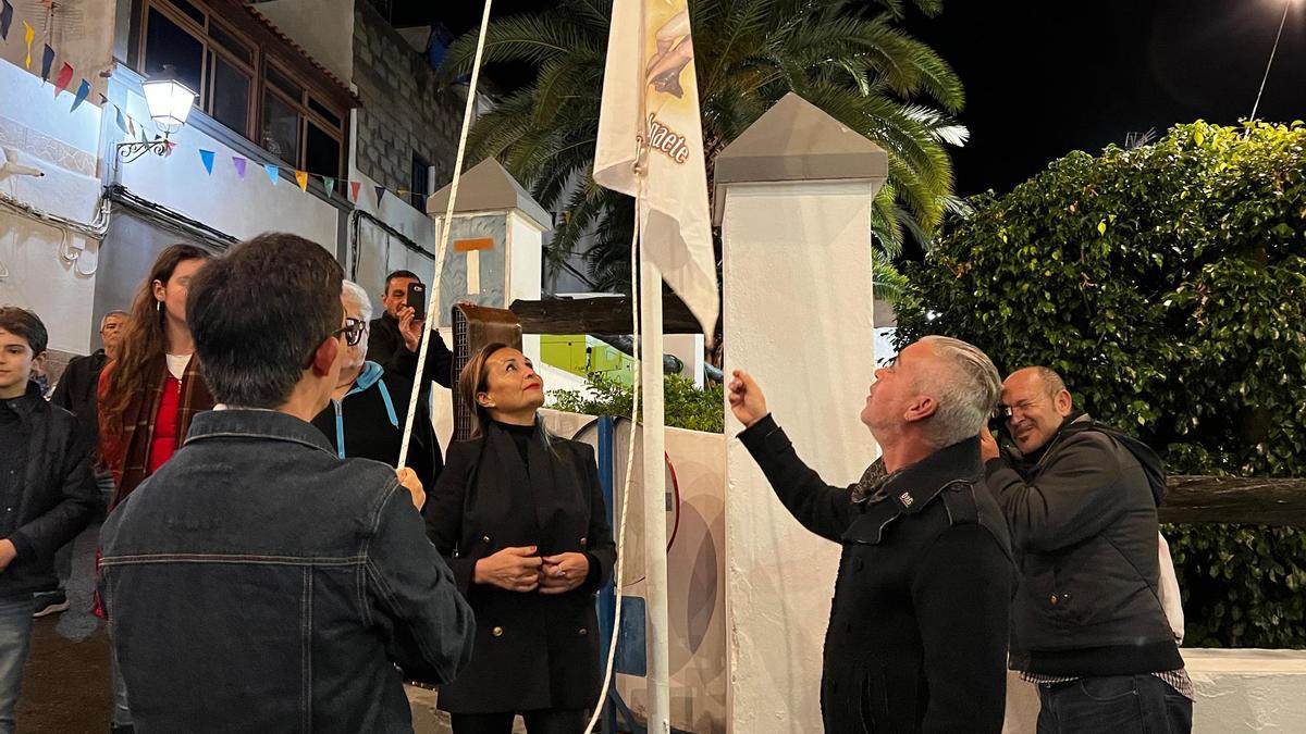 Agaete abre sus primeras fiestas de 2023 con la Subida de Bandera en San Sebastián