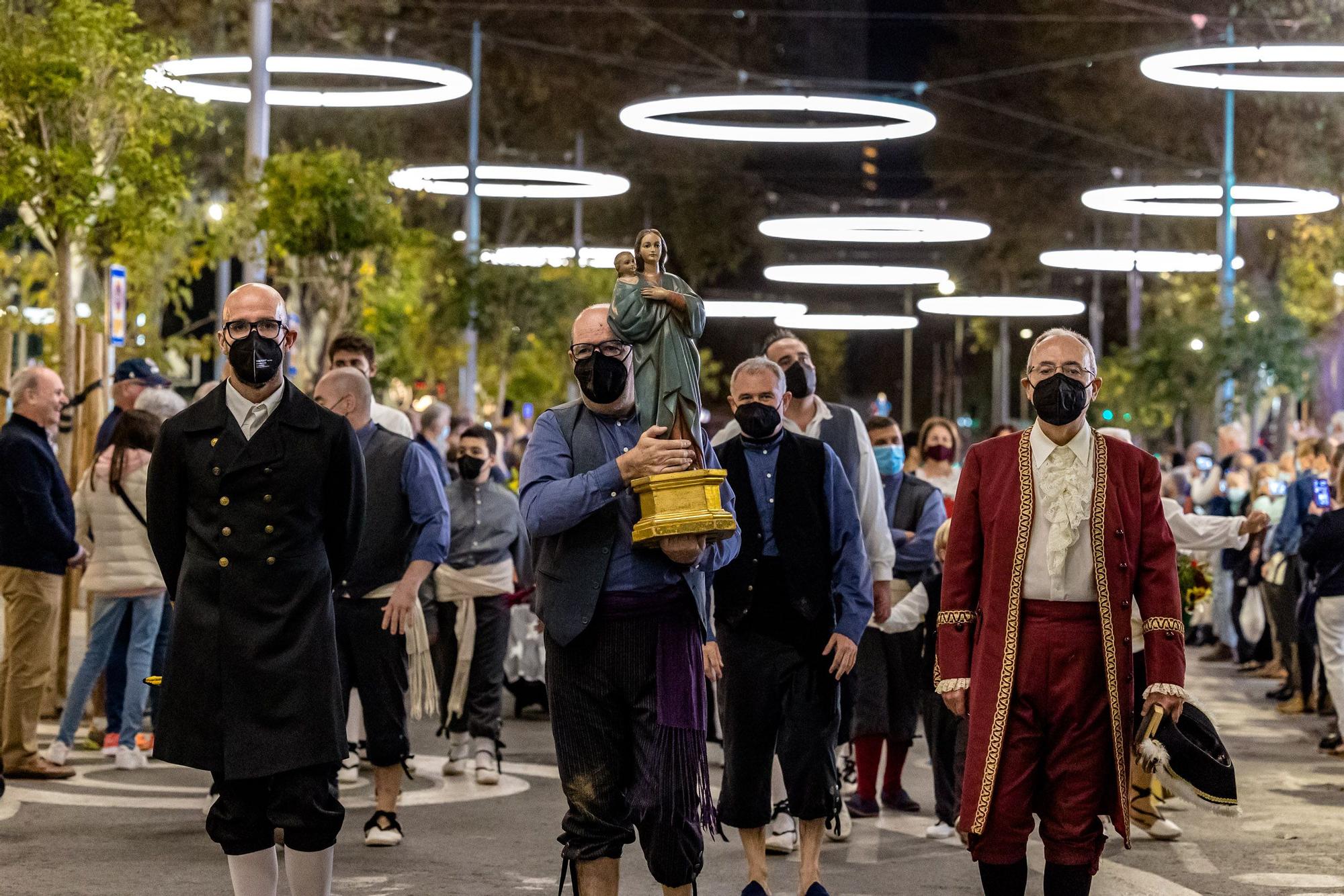 Fiestas de Benidorm: Flores para honrar a la patrona