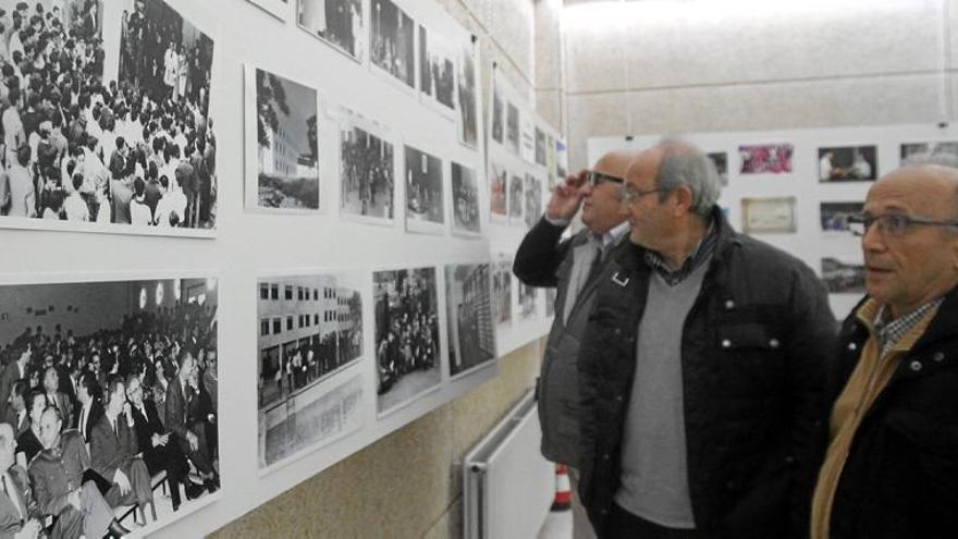 Profesores y antiguos alumnos del IES Séneca celebran el 50 aniversario