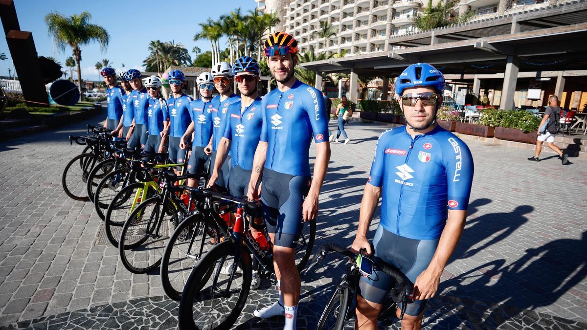 La selección italiana de ciclismo entrena en Gran Canaria