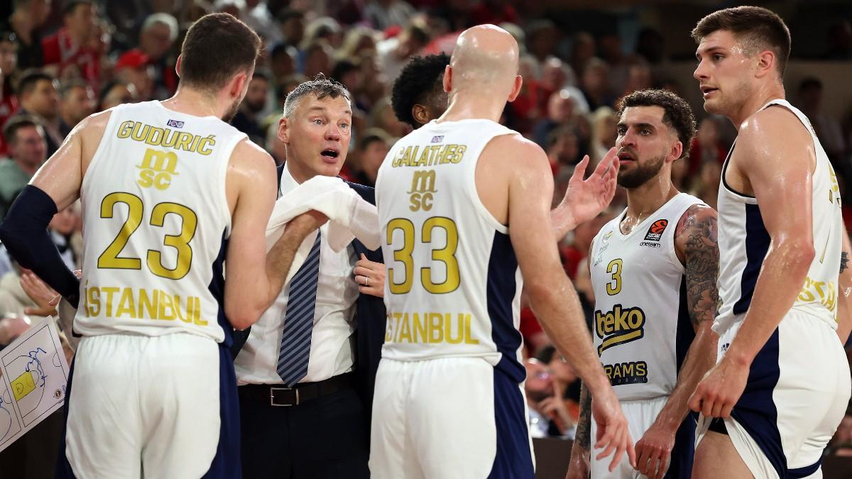 Sarunas Jasikevicius y Nick Calathes, el gran protagonista en la victoria de 'Fener'