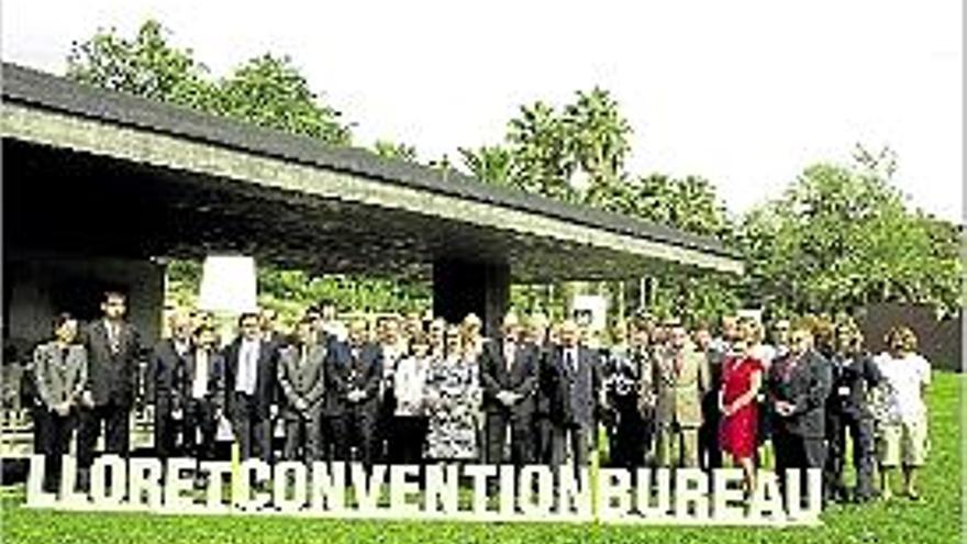 Foto del Lloret Convention Bureau amb els seus membres.