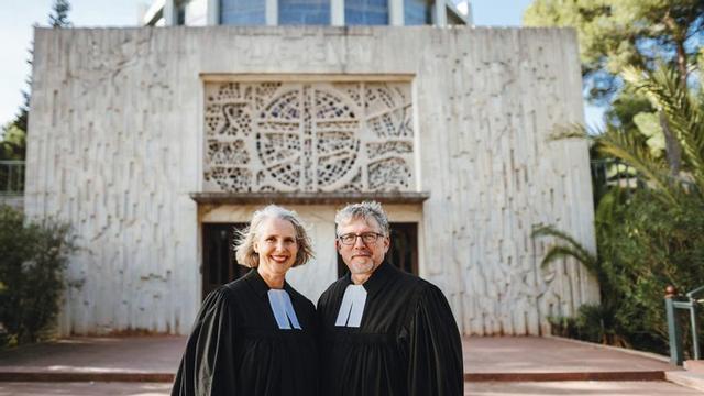 Sind gespannt, aufgeregt, aber auch in voller Vorfreude auf den 19. April: Martje Mechels und Holmfried Braun. | FOTO: DANYEL ANDRÉ PHOTOGRAPHER