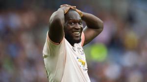 Burnley (United Kingdom), 02/09/2018.- Manchester United’s Romelu Lukaku reacts during the English Premier League soccer match between Burnley FC and Manchester United in Burnley, Britain, 02 September 2018. (Roma) EFE/EPA/PETER POWELL EDITORIAL USE ONLY. No use with unauthorized audio, video, data, fixture lists, club/league logos or ’live’ services. Online in-match use limited to 120 images, no video emulation. No use in betting, games or single club/league/player publications.
