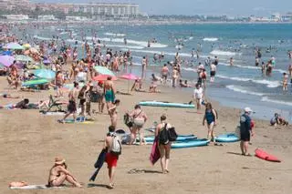 Llenazo en las playas de València