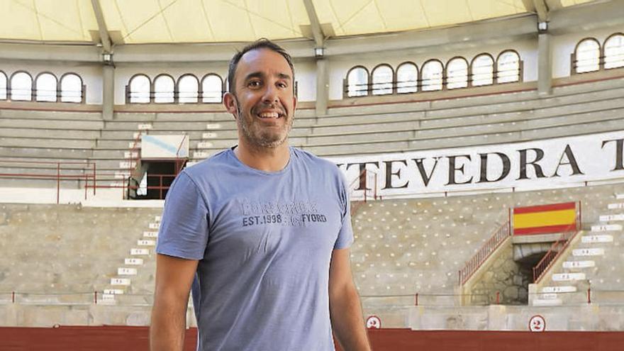 Juan Ramón Riveiro, en la plaza de toros de Pontevedra. // G. Santos