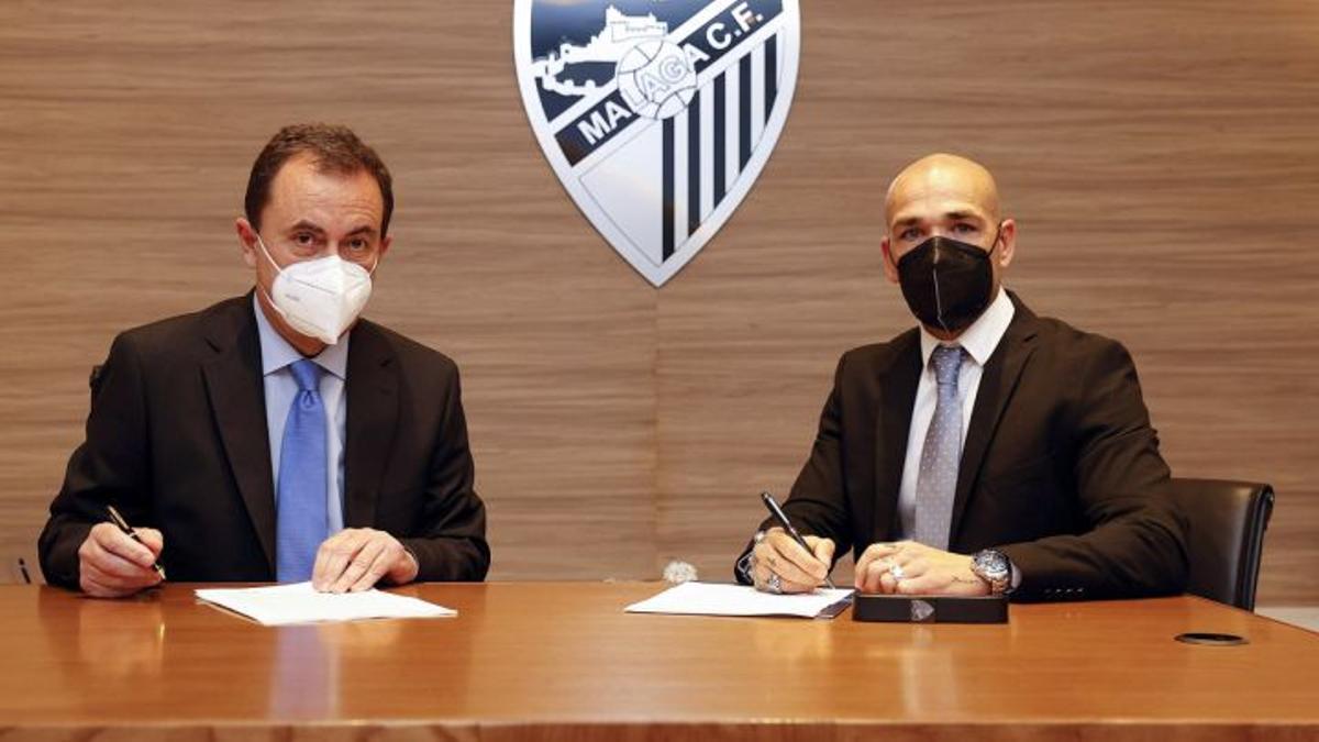 José María Muñoz, administrador judicial, y Manolo Gaspar, director deportivo del Málaga CF.