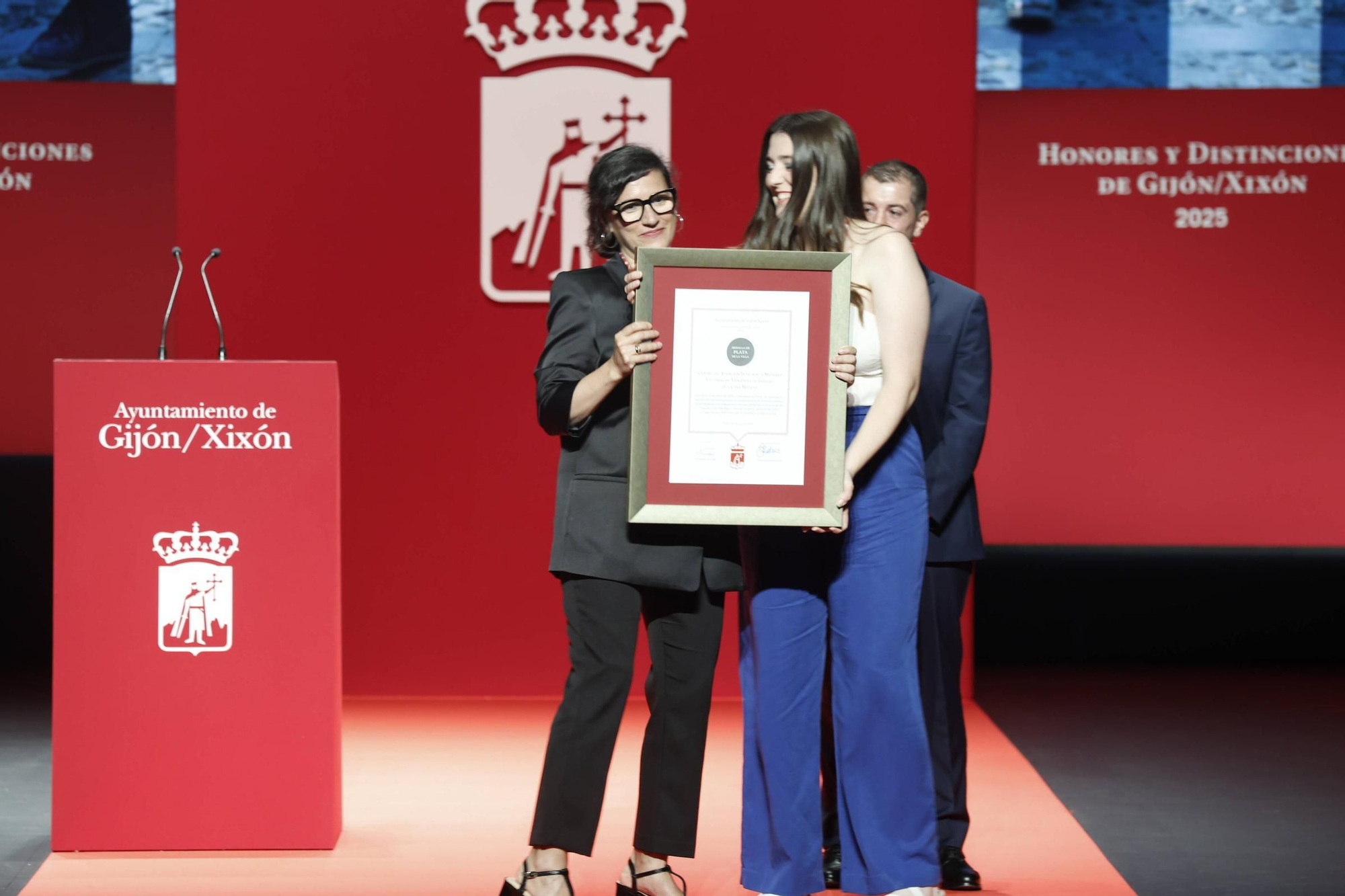 La entrega de medallas y distinciones de Gijón, en imágenes