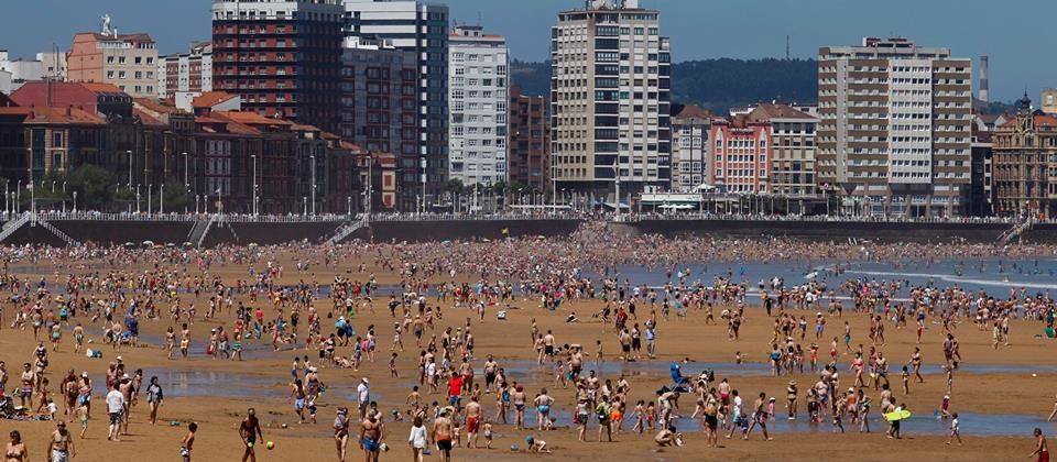 Playa de San Lorenzo en Gijón