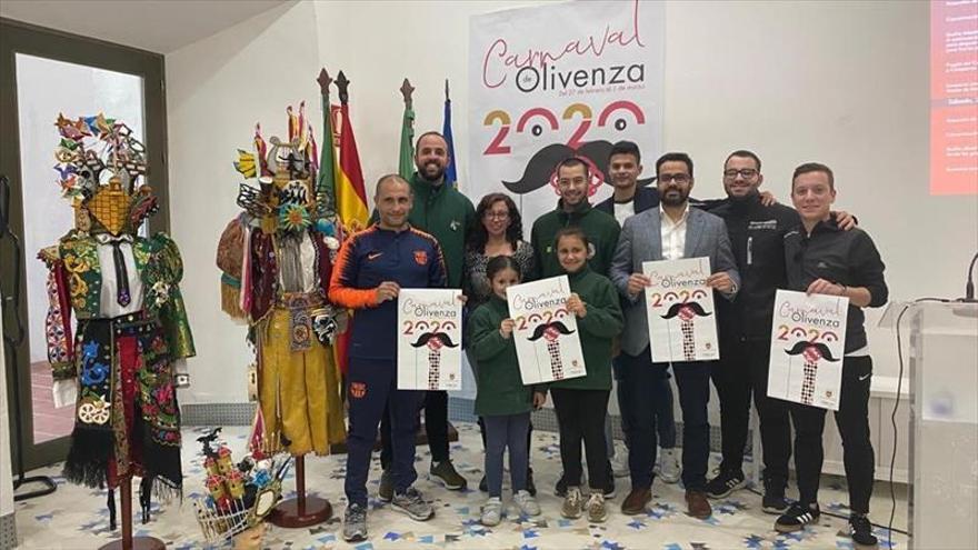 Un pelurinho disfrazado ilustra este año el cartel del carnaval