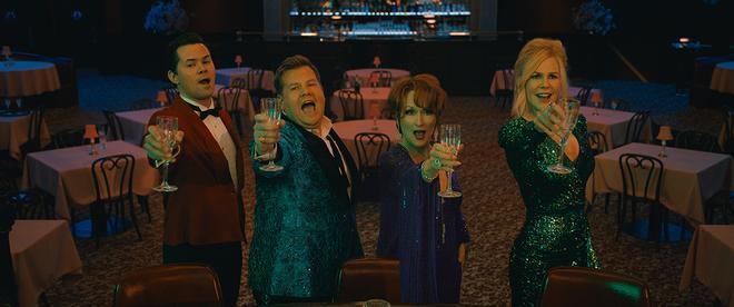 El reparto de 'The Prom': Andrew Rannells,  James Corden, Meryls Streep y Nicole Kidman