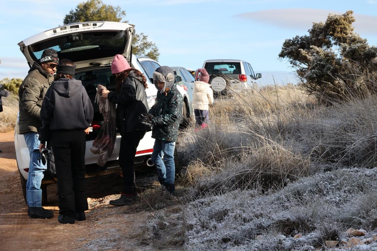 Aitana congrega a familias y visitantes para ver la nieve el Día de Reyes