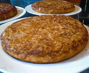 Una tortilla de patatas.