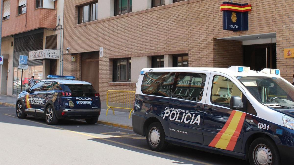 Fachada de la Comisaría de Alzira en una imagen de archivo.