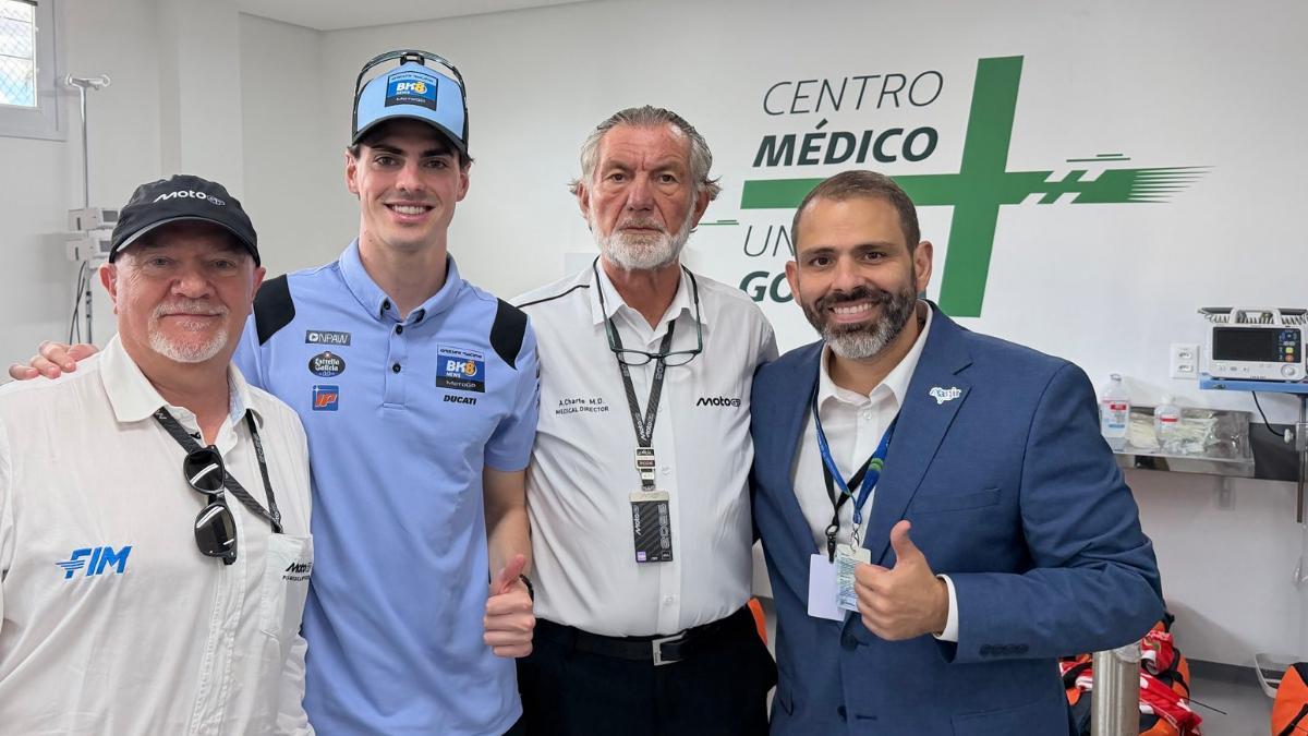 Aldeguer, en el centro médico del circuito de Goiania, tras ser declarado "apto" para correr el GO de Brasil