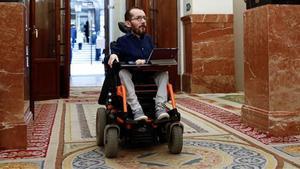 zentauroepp52833390 el diputado de unidas podemos  pablo echenique  a su llegada200318090914