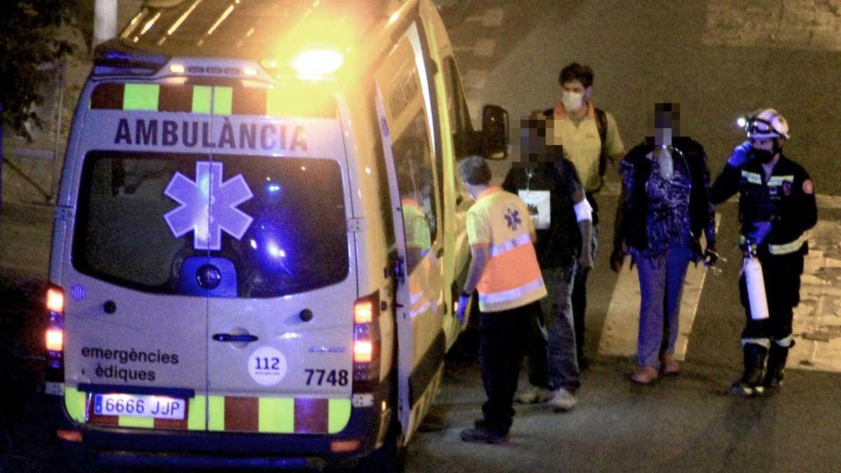 Incendio en un campamento de sintecho en Montjuïc.