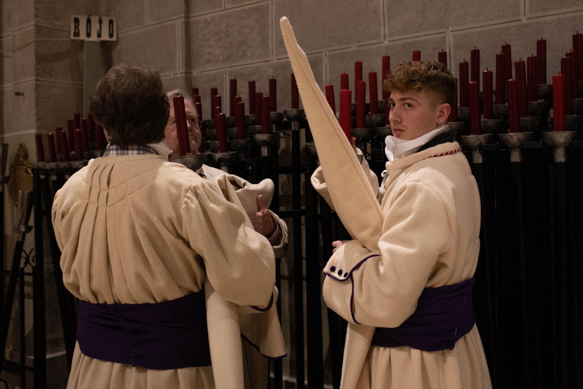 GALERIA | La procesión de Jesús Yacente en imágenes