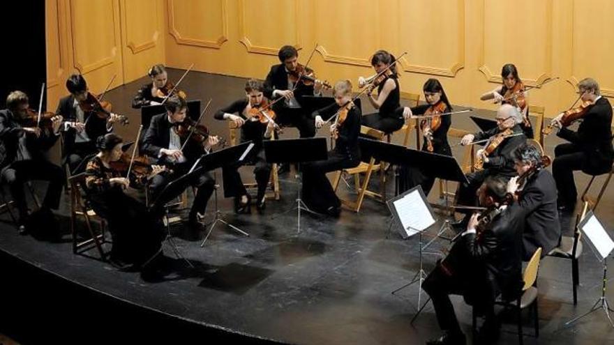 La orquesta checa, durante el concierto.