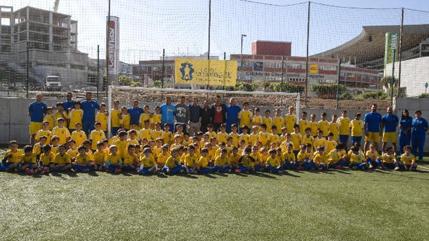 Vicente, Varas y El Zhar visitan a las perlas de la Escuela