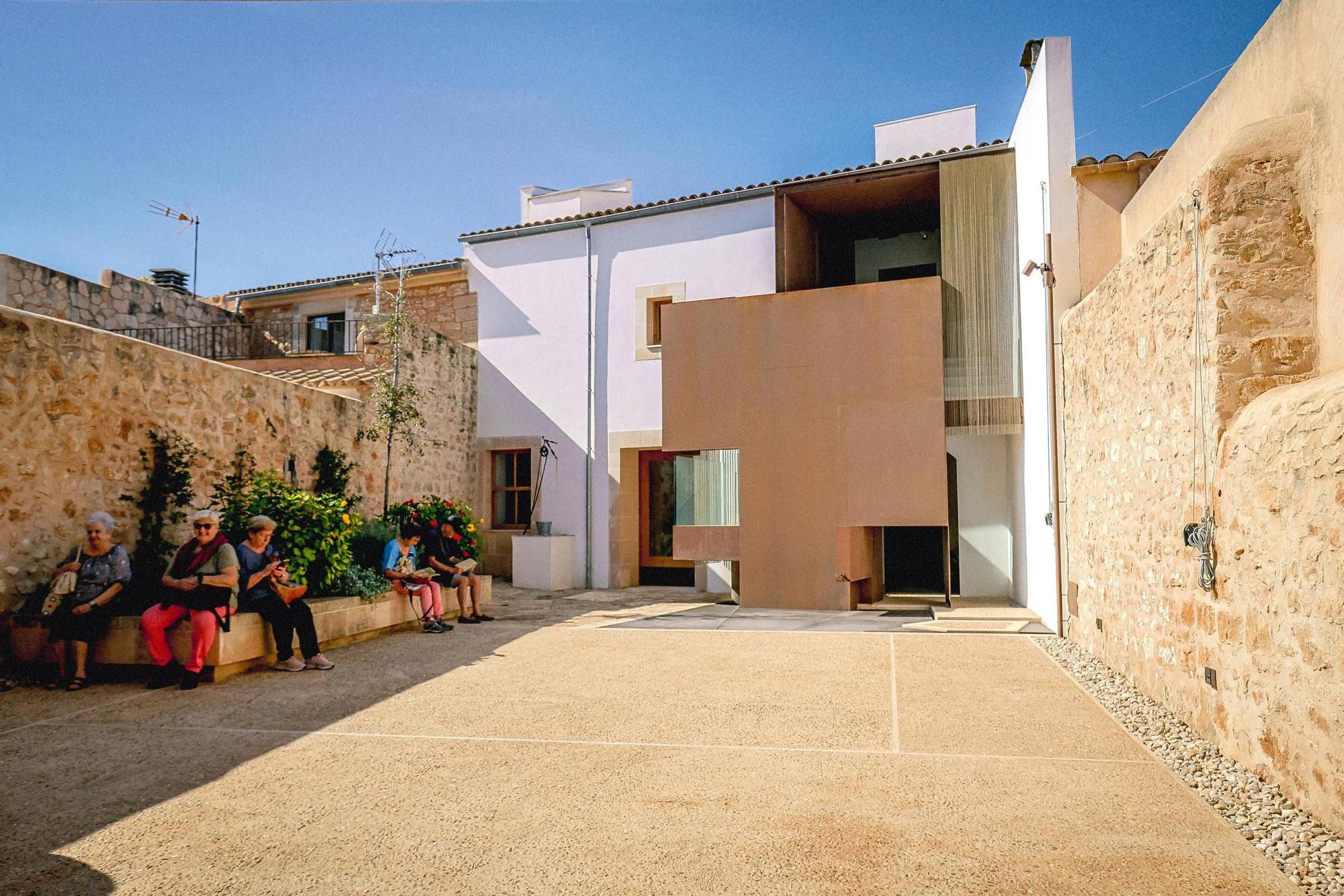 Los tesoros del archivo de la Fundació Mallorca Literària