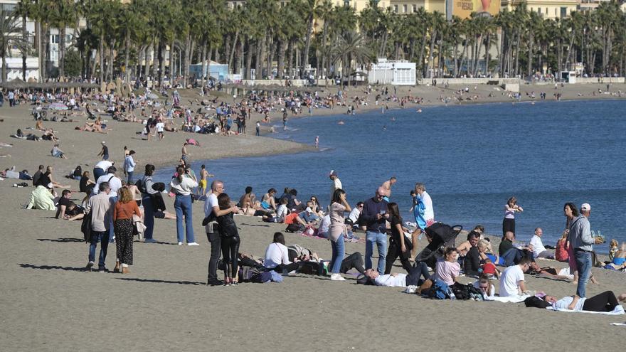 Málaga recibe el nuevo año con temperaturas veraniegas