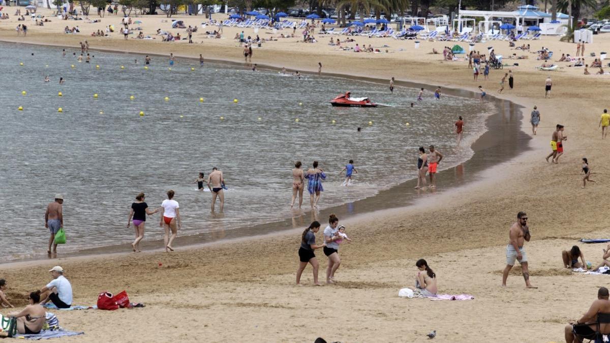 Playa de Las Teresitas.