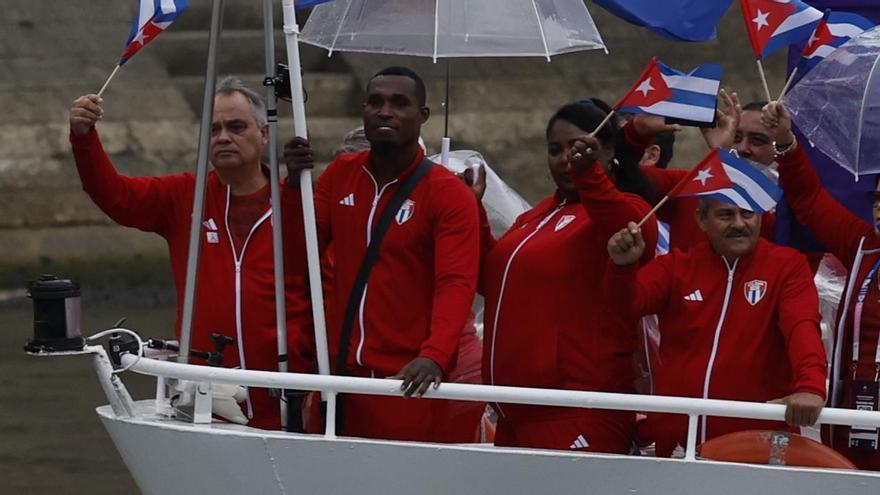 La delegación cubana en la ceremonia de inauguración de los Juegos Olímpicos de París 2024