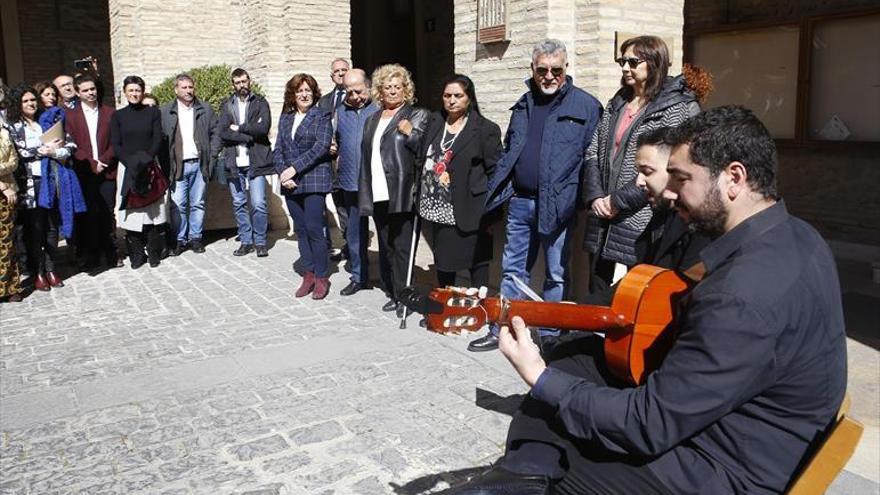 Los grupos se autoimponen el veto al uso partidista de la inmigración