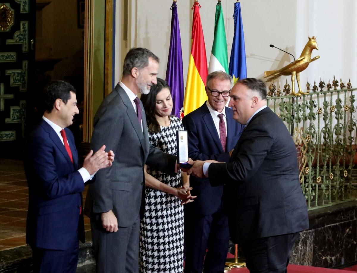 Los Reyes entregan las Medallas de las Bellas Artes en Córdoba