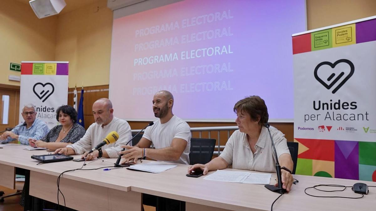 Un momento del acto de presentación del programa electoral, este miércoles.