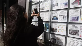 Solo un 17% de los jóvenes se han podido independizar en Aragón: "Hay más pobres que emancipados"